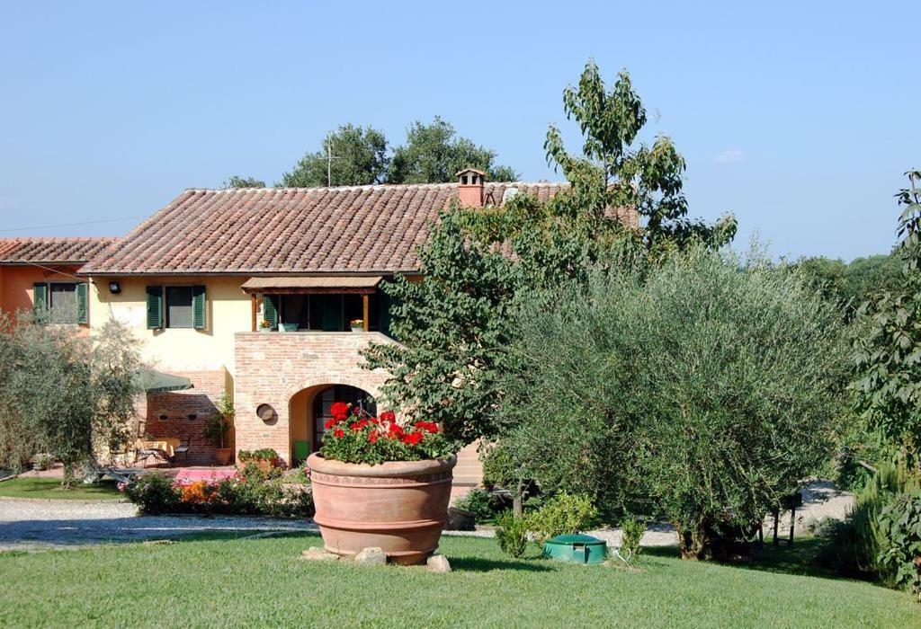 Agriturismo Le Querce Palaia Exteriér fotografie